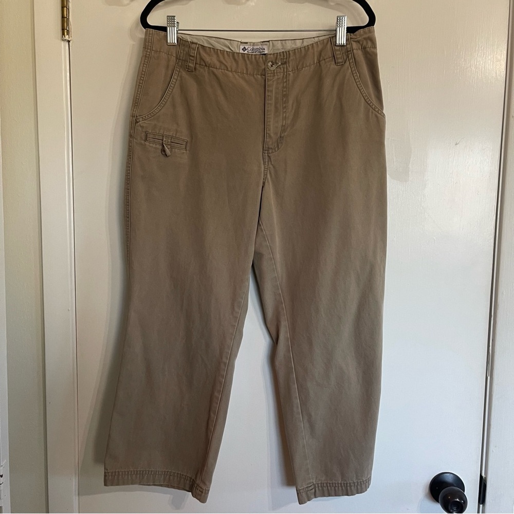 Columbia Women’s Khaki Chino Capri Size 10